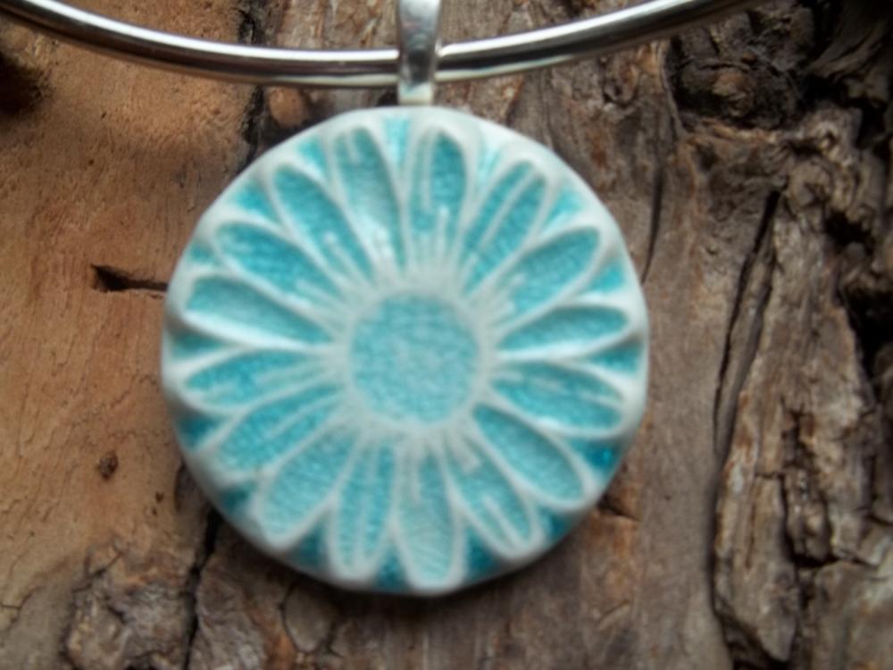 Flower shaped handmade ceramic pendant necklace