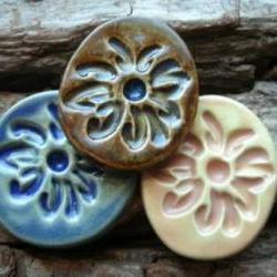 Brown stoneware cabochon